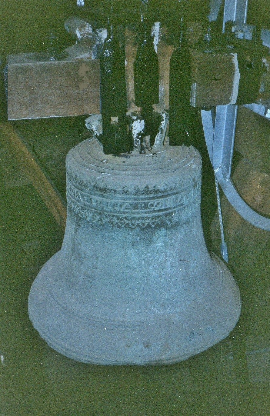 2  Glocke 1617 a178