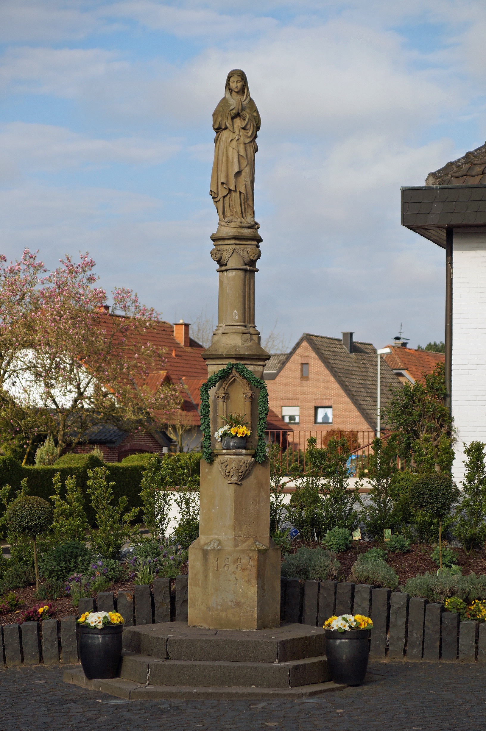 Mariensäule Born