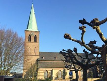 Pfarrkirche St. Mariä Himmelfahrt Bracht