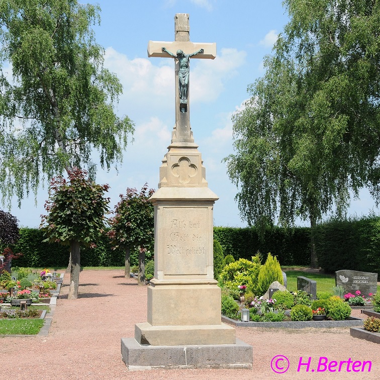 Friedhofkreuz Dilkrath 16x16