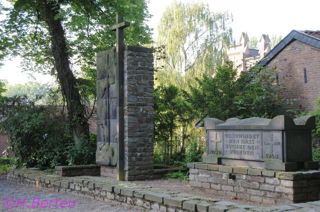 Kriegerdenkmal Alter Kirchhof Waldniel 01