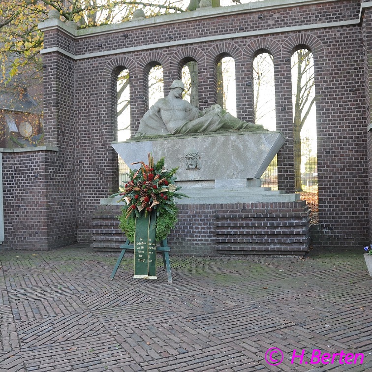 Kriegerdenkmal Amern St. Anton 16x16