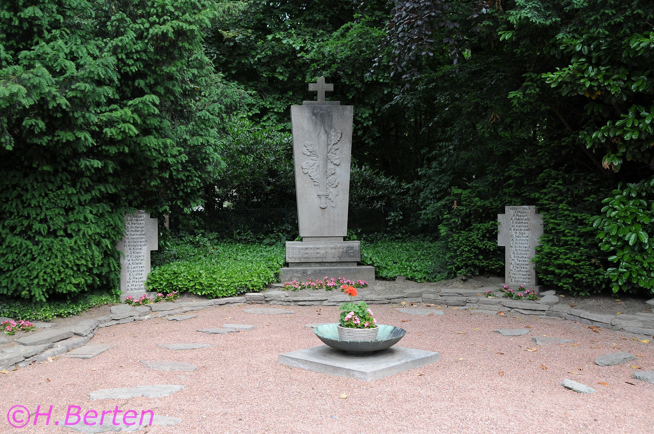 Kriegerdenkmal Amern St.Georg