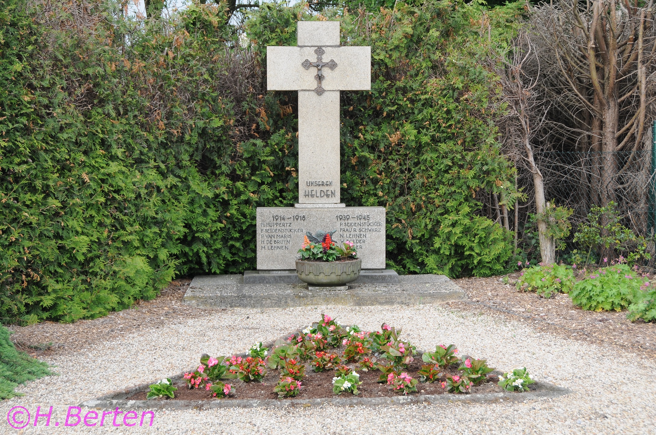 Kriegerdenkmal Schellerbaum