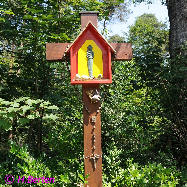 Marienkreuz Schomm 16x16  -