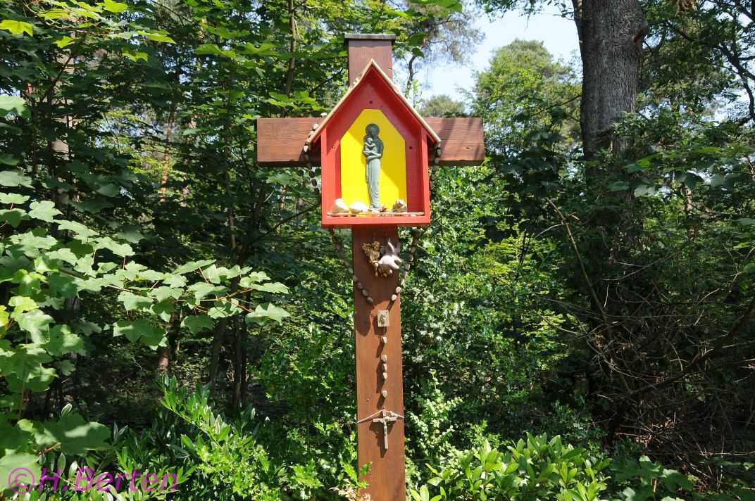 Marienkreuz in der Schomm 02