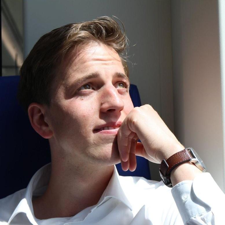 (c) Floris van Gils Floris van Gils