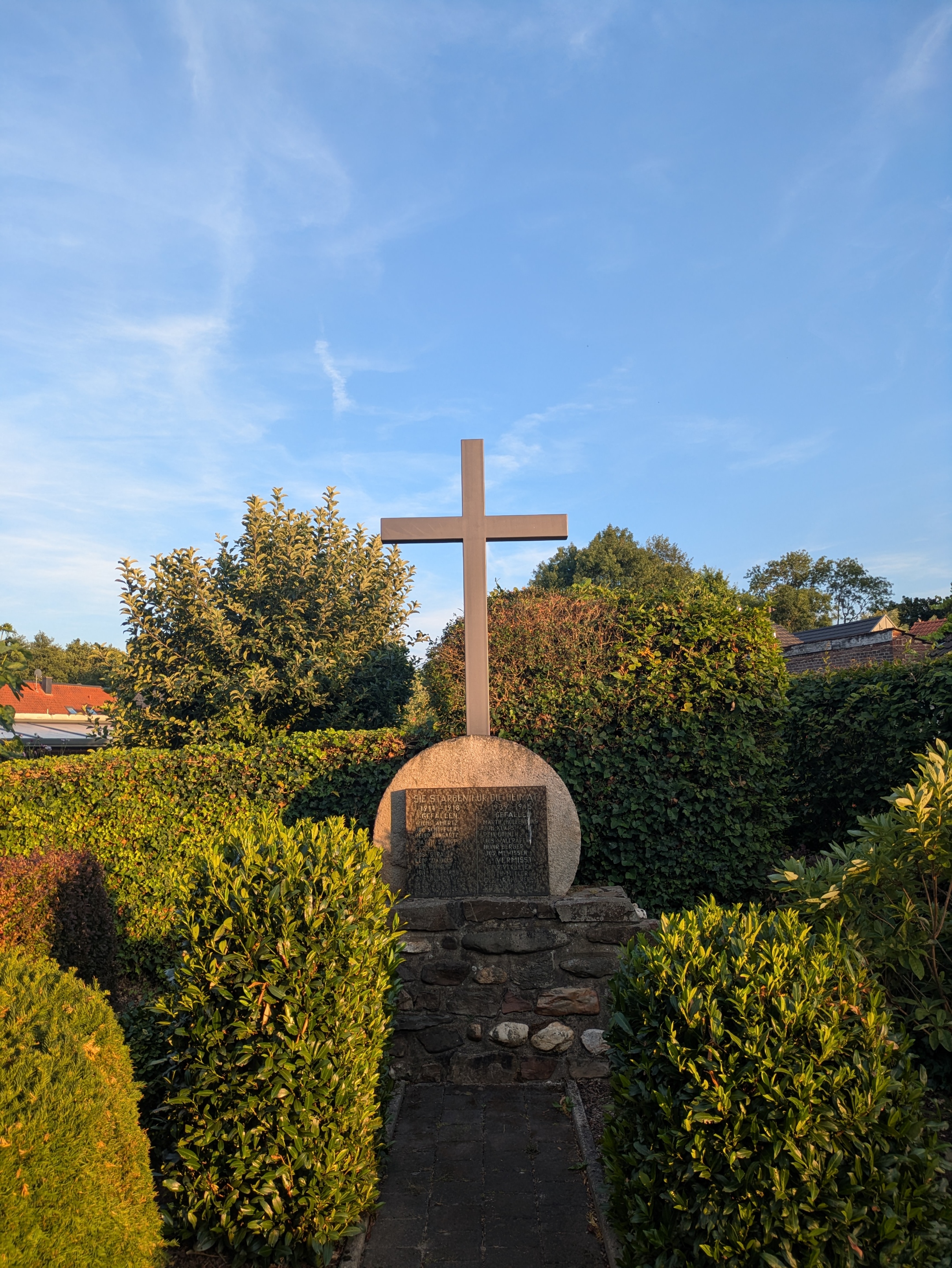 Ehrenmal Brempt