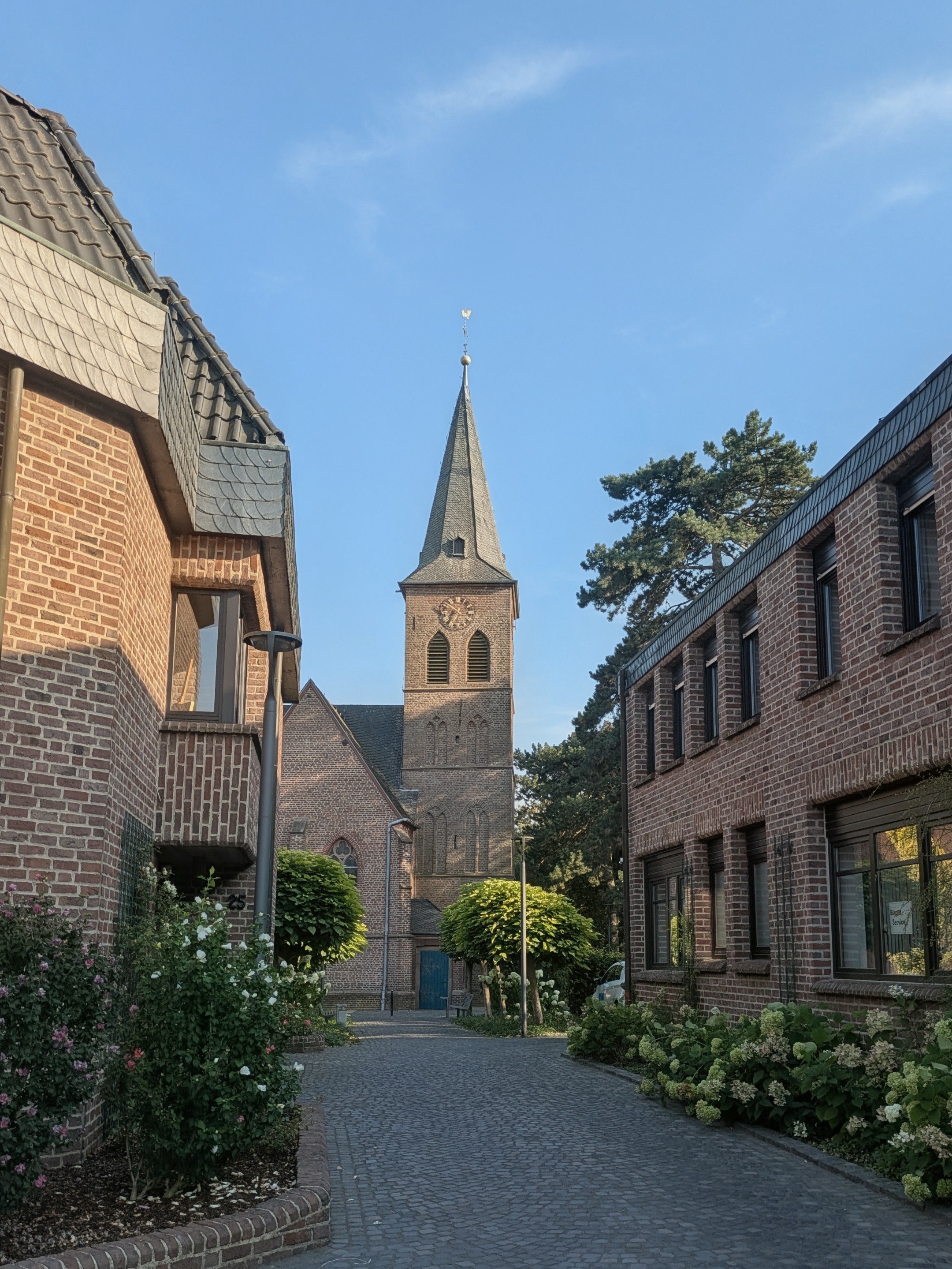 Kirche St. Laurentius Elmpt